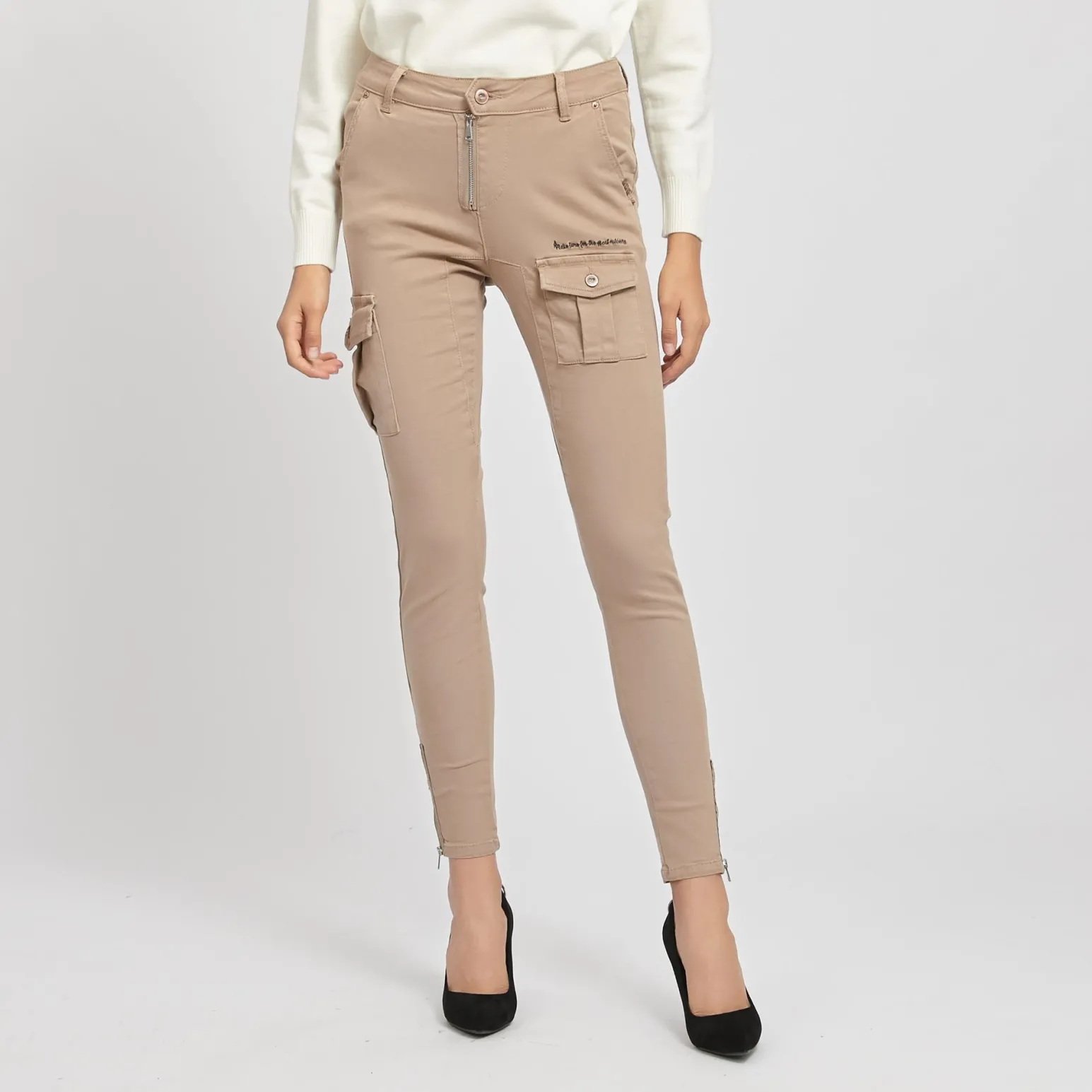 BACHATA - PANTALONE TASCHE LATERALI CON ZIP ALLE CAVIGLIE