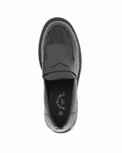 MISS GLOBO - Mocassino nero effetto vernice con sottopiede in memory soft