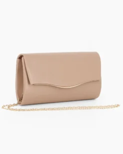MISS GLOBO - Pochette beige con patta e dettaglio in metallo oro