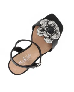 MISS GLOBO - Sandalo nero con sottopiede in VERA PELLE, punta quadrata e applicazione fiore in strass, tacco 9,5CM