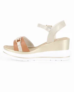 MISS GLOBO - Sandalo platform cuoio/beige con sottopiede in memory soft e morsetto con strass, zeppa 7CM