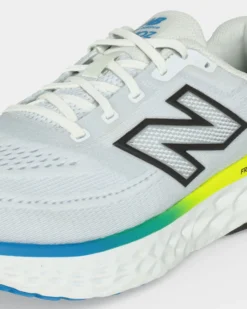 NEW BALANCE - SCARPA DA RUNNING FRESH FOAM EVOZ V4 BIANCA CON DETTAGLI GIALLO FLUO E BLU DA UOMO, MEVOZ2AM