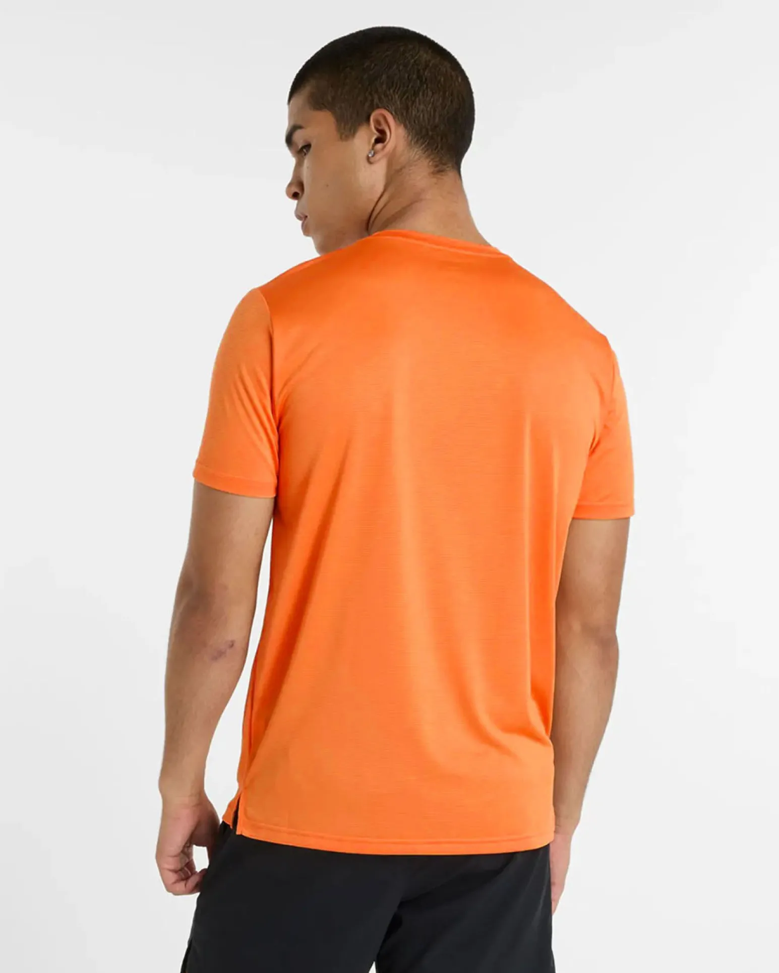 NEW BALANCE - T SHIRT DA ALLENAMENTO SPORT ESSENTIALS ARANCIONE DA UOMO, MT41222SIZ