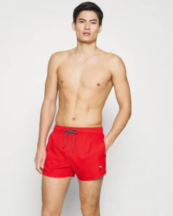 PUMA - Costume da bagno pantaloncino corto rosso con logo bianco