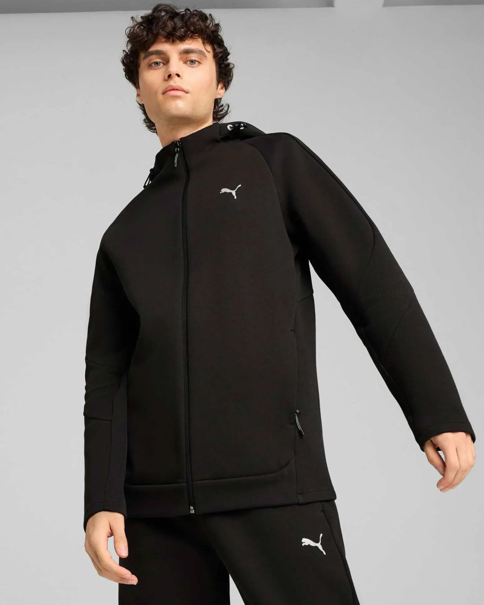 PUMA - FELPA TECH EVOSTRIPE NERA CON CAPPUCCIO DA UOMO 684613-01