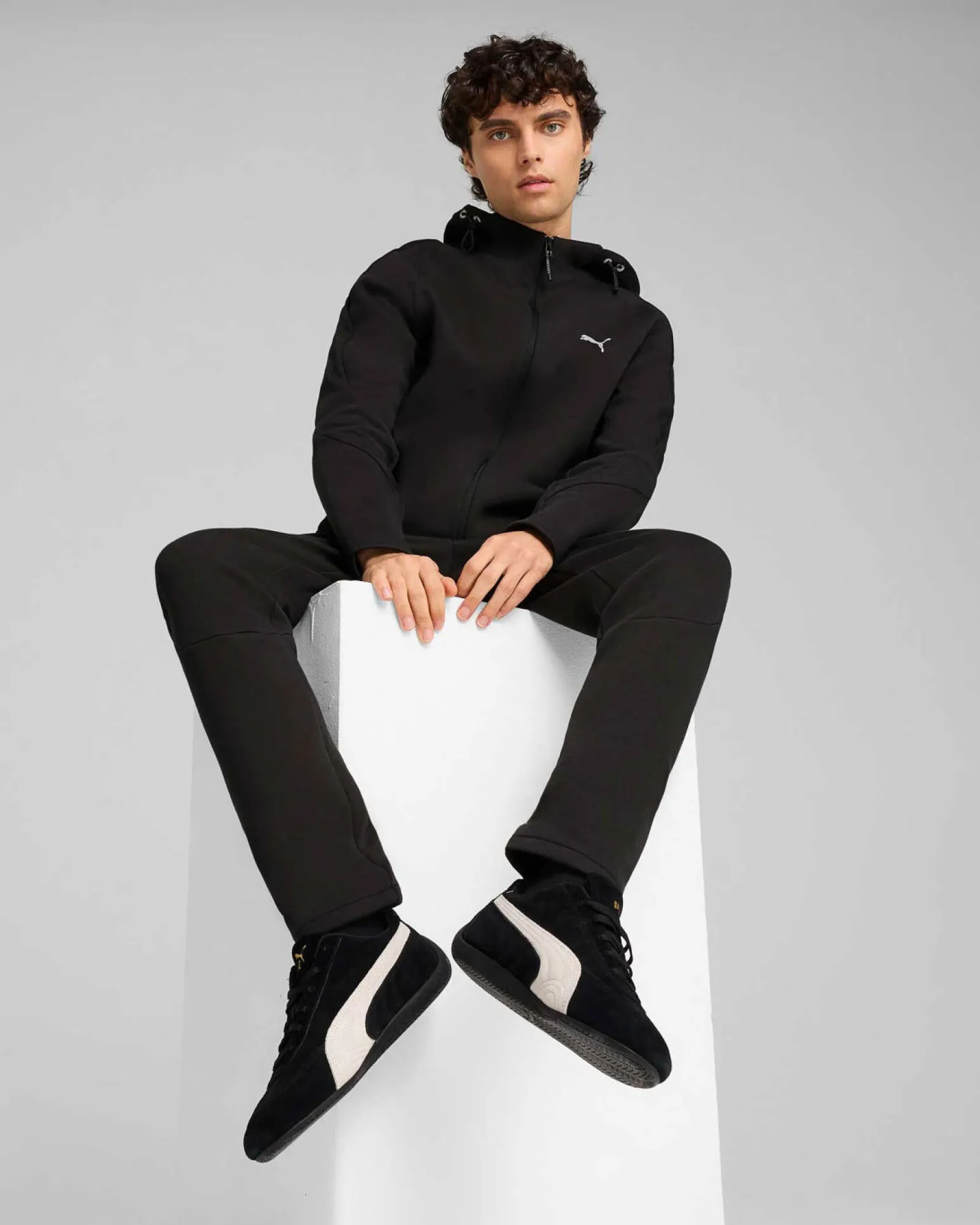 PUMA - FELPA TECH EVOSTRIPE NERA CON CAPPUCCIO DA UOMO 684613-01