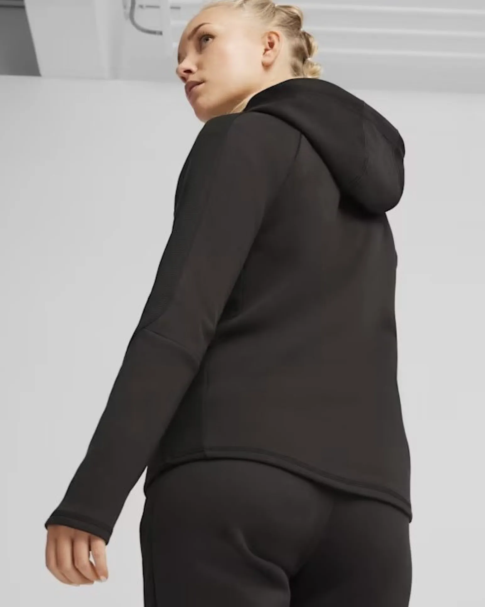 PUMA - JACKET DA DONNA CON CAPPUCCIO EVOSTRIPE FZ HD - 677878_01