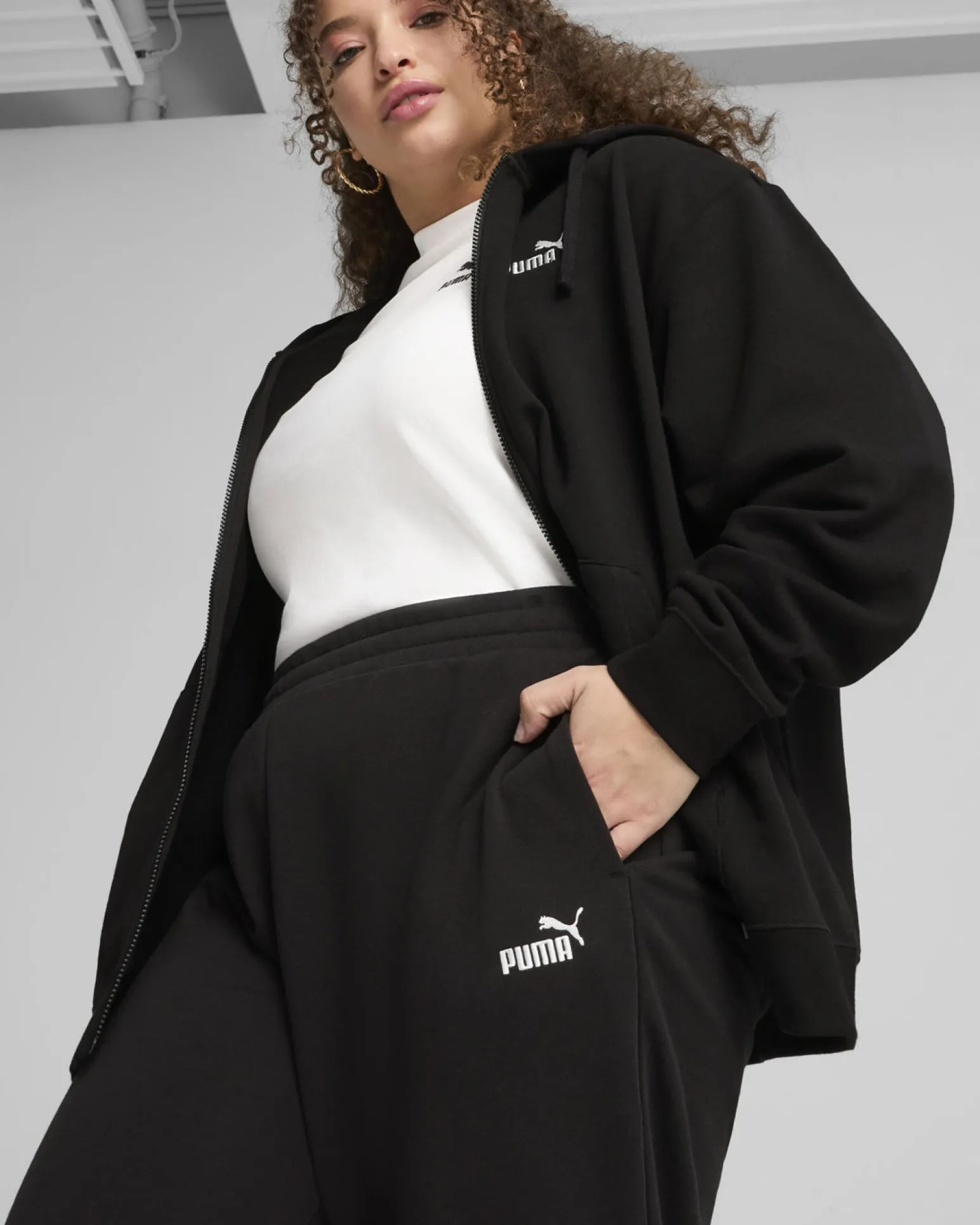 PUMA - PANTALONE ESSENTIAL SMALL N. 1 LOGO SWEAT NERO DA DONNA, 682450-01