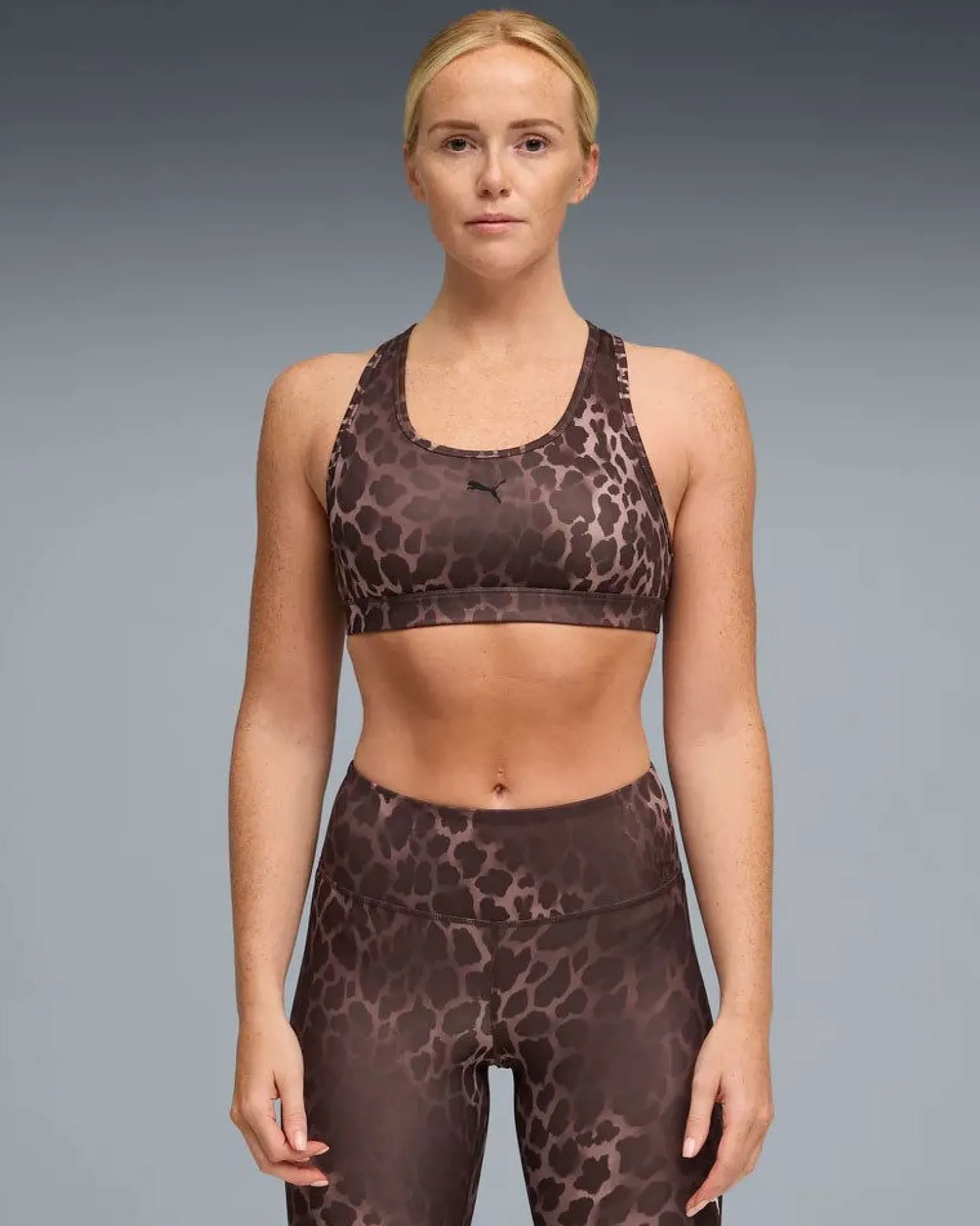 PUMA - REGGISENO SPORTIVO MACULATO MARRONE E NERO 4KEEPS BRA SPOTTED HAZE MID DA DONNA, 528511-13