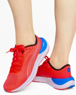 PUMA - Scarpa da running donna rosa fluo e blu in mesh traspirante con intersuola in schiuma - ELECTRIFY NITRO 3 WNS
