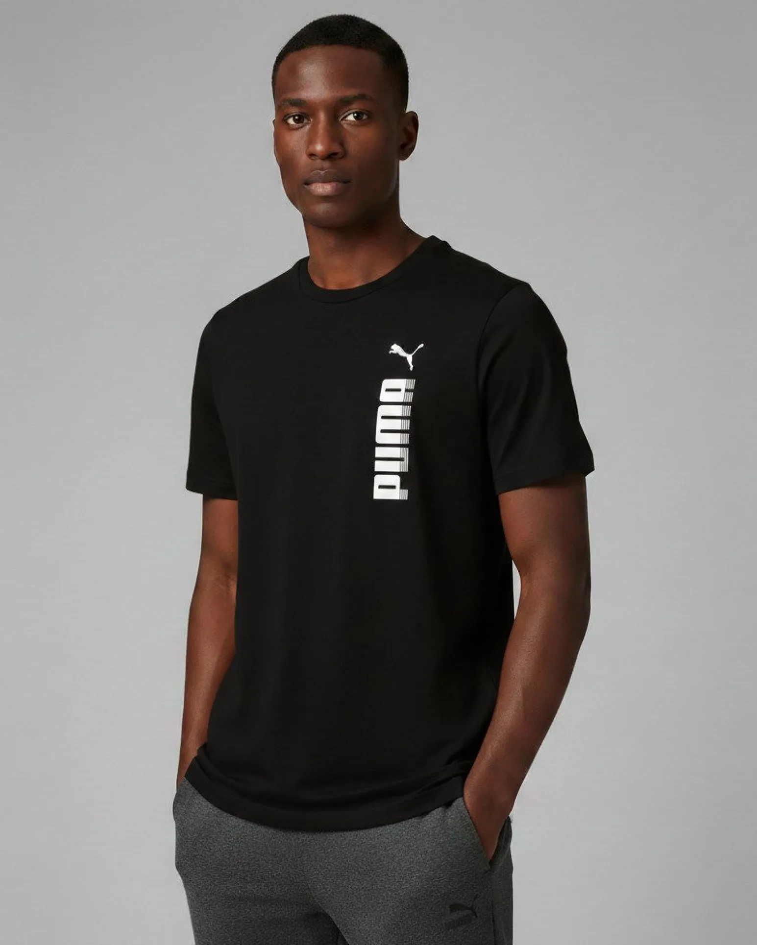 PUMA - T-SHIRT NERA ESSENTIAL BIG GRAPHIC TEE DA UOMO, 694939-01