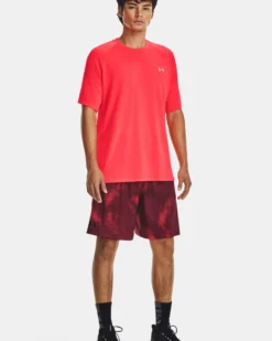 UNDER ARMOR - T shirt da allenamento uomo nera in tessuto traspirante