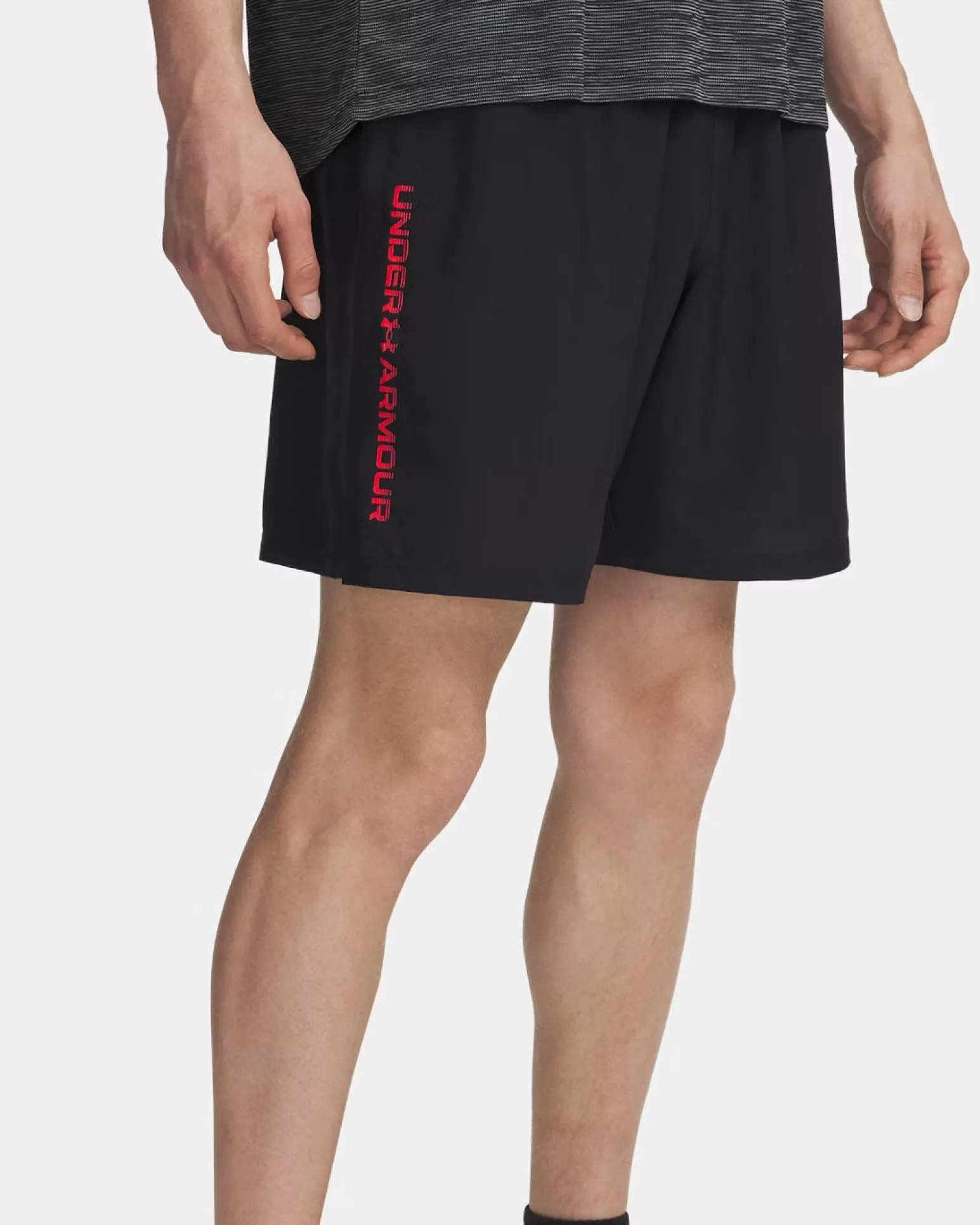 UNDER ARMOUR - SHORT WOVEN WDMK NERO CON DETTAGLI ROSSI DA UOMO, 1383356_0007